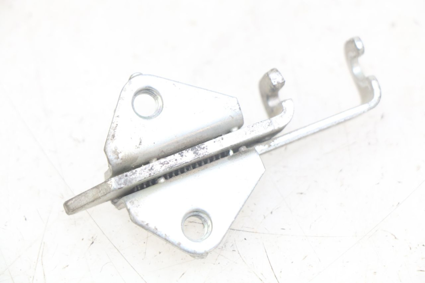 photo de CERRADURA DE ASIENTO KAWASAKI Z 750 (2007 - 2013) - Detalle de la pieza