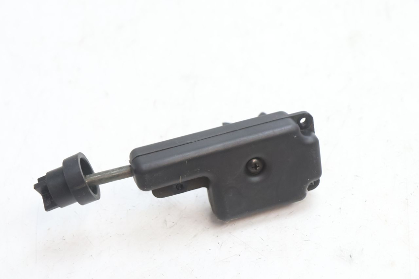photo de CERRADURA DEL ASIENTO PIAGGIO ZIP 2T 50 (2009 - 2019) - Zoom estado de uso