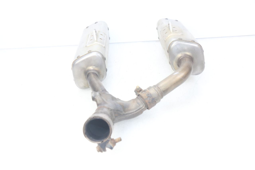 photo de ESCAPE HONDA CRF 250 (2016 - 2017) - Primer plano técnico