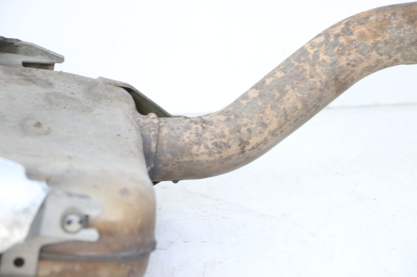 photo de ESCAPE YAMAHA FZ6 FAZER S2 600 (2007 - 2011) - Enfoque en la estructura