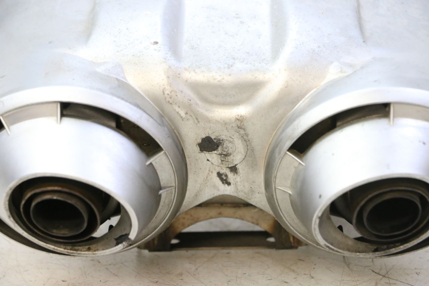 photo de ESCAPE YAMAHA FZ6 FAZER S2 600 (2007 - 2011) - Zoom estado de uso