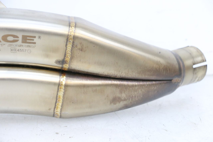 photo de ESCAPE SUZUKI GSR 750 (2011 - 2017) - Inspección visual detallada