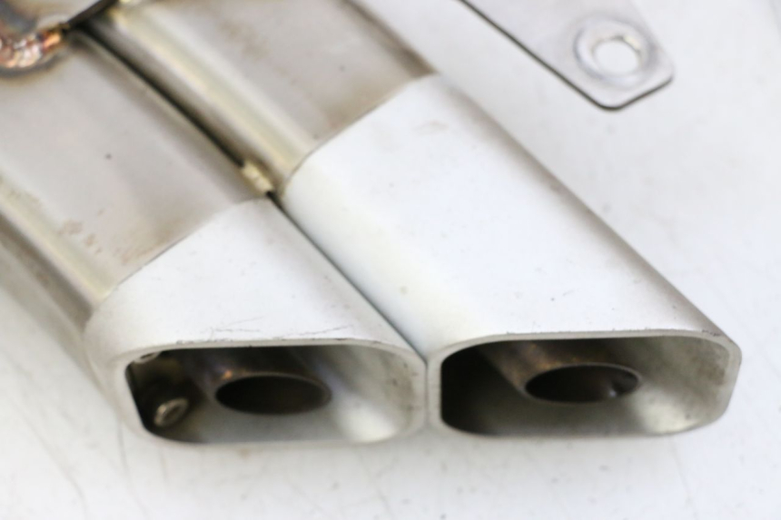 photo de ESCAPE SUZUKI GSR 750 (2011 - 2017) - Zoom estado de uso