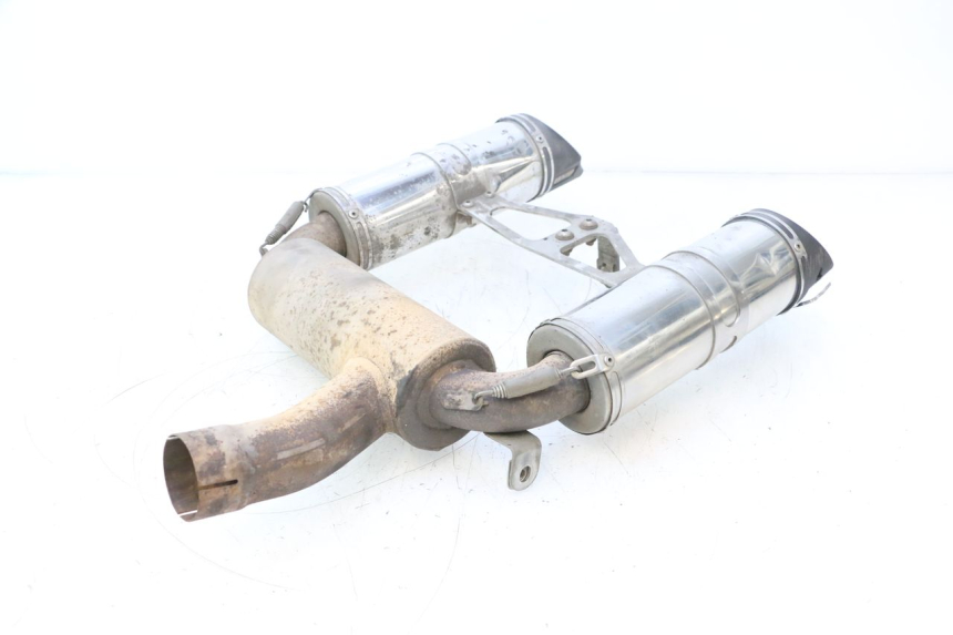 photo de ESCAPE SUZUKI GSR 600 (2005 - 2012) - Características distintivas