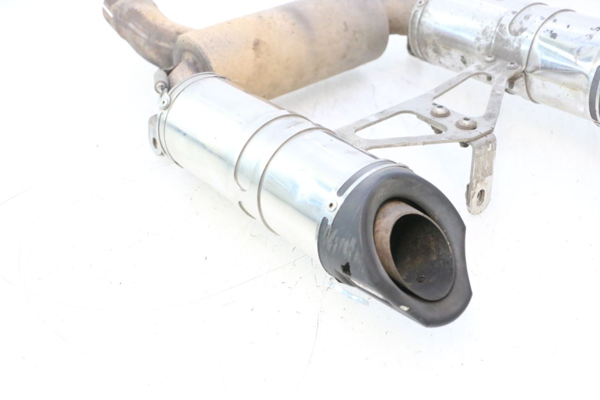 photo de ESCAPE SUZUKI GSR 600 (2005 - 2012) - Marcados y referencias originales