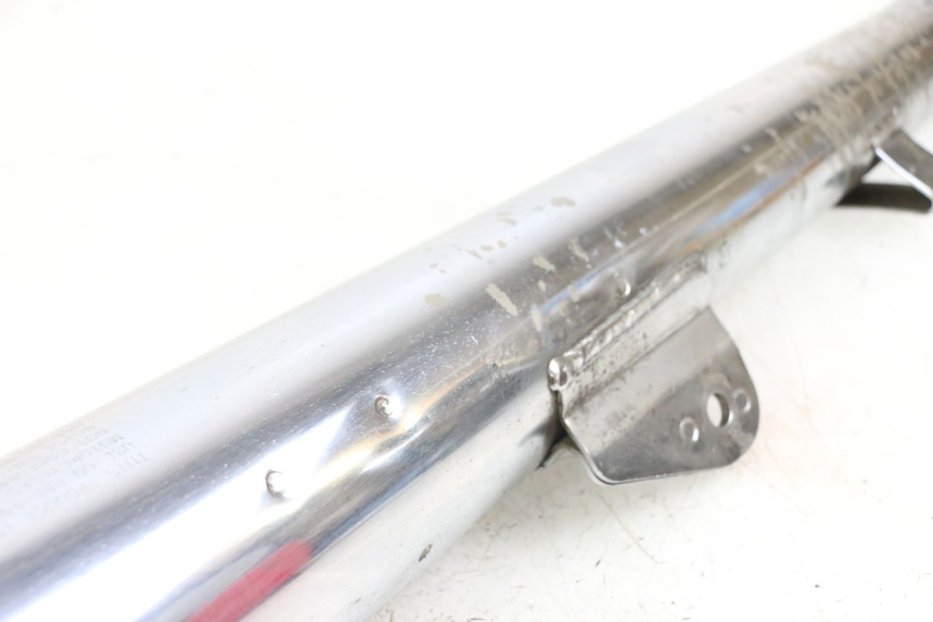 photo de ESCAPE SUZUKI GSX E 250 (1982 - 1983) - Enfoque en la estructura