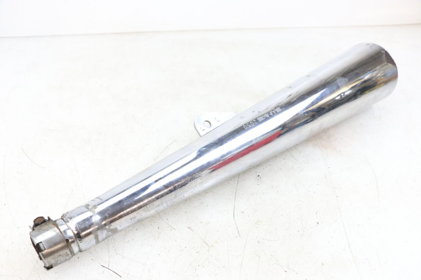 photo de ESCAPE SUZUKI GSX E 250 (1982 - 1983) - Primer plano técnico