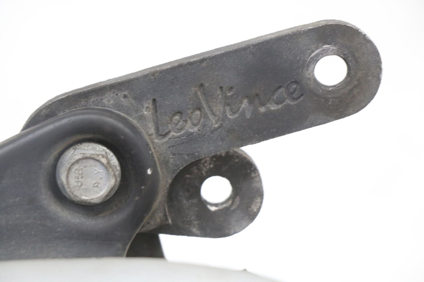 photo de ESCAPE PEUGEOT KISBEE 4T 50 (2018 - 2022) - Zoom sobre los componentes