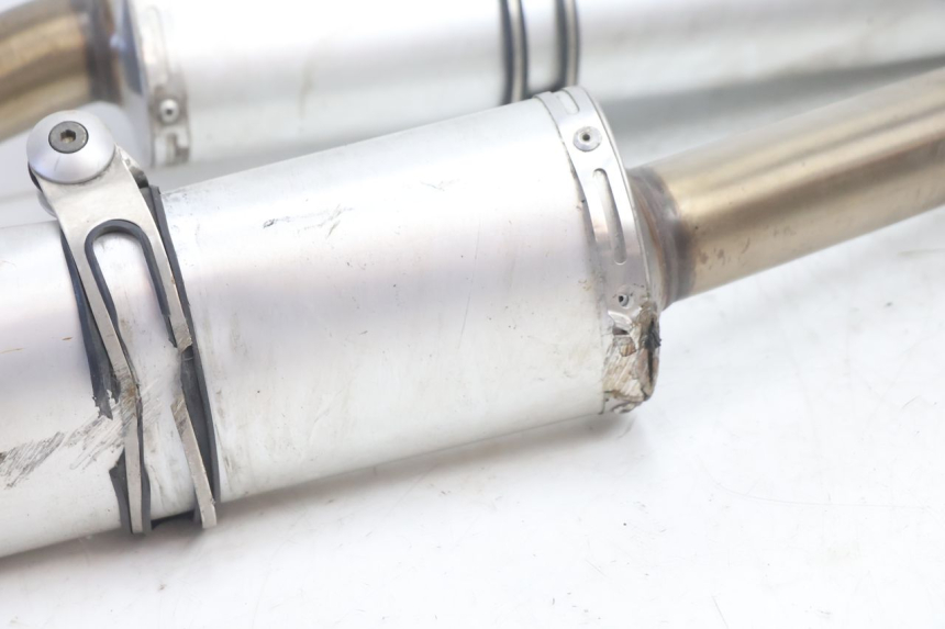 photo de ESCAPE DUCATI SS IE DS CARENEE 1000 (2002 - 2006) - Primer plano técnico