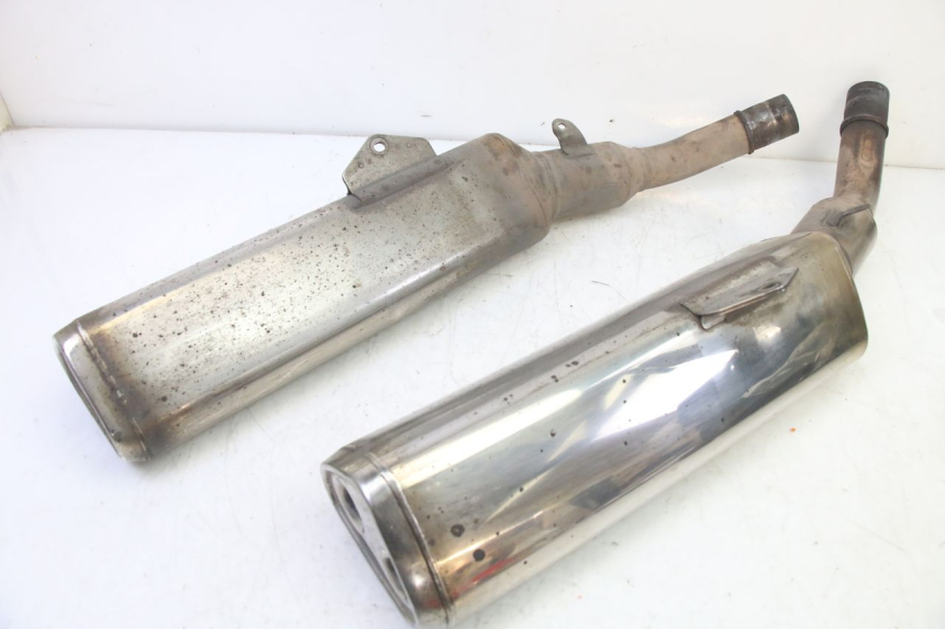 photo de ESCAPE HONDA ST PAN EUROPEAN 1300 (2002 - 2013) - Otra perspectiva