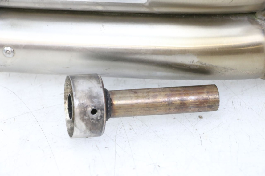 photo de ESCAPE SUZUKI GSX F GSXF 650 (2007 - 2015) - Zoom sobre los componentes