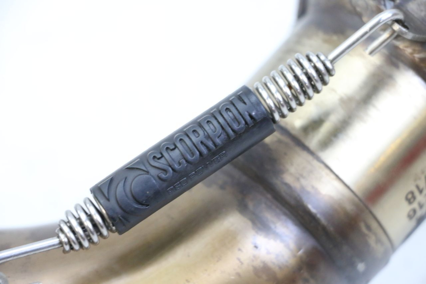 photo de ESCAPE YAMAHA FZ1 FAZER 1000 (2007 - 2009) - Zoom estado de uso