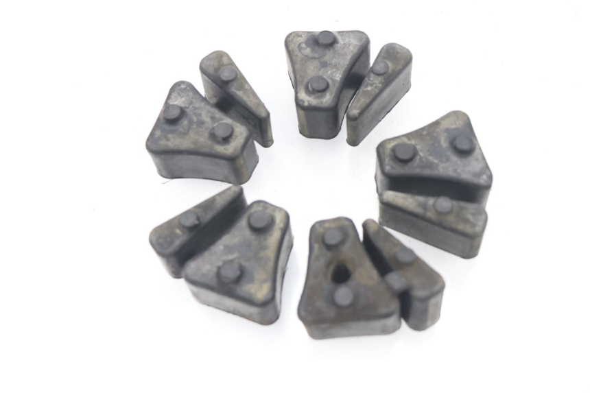 photo de SILENTBLOC CORONA HONDA CBF 500 (2004 - 2007) - Detalle de la pieza