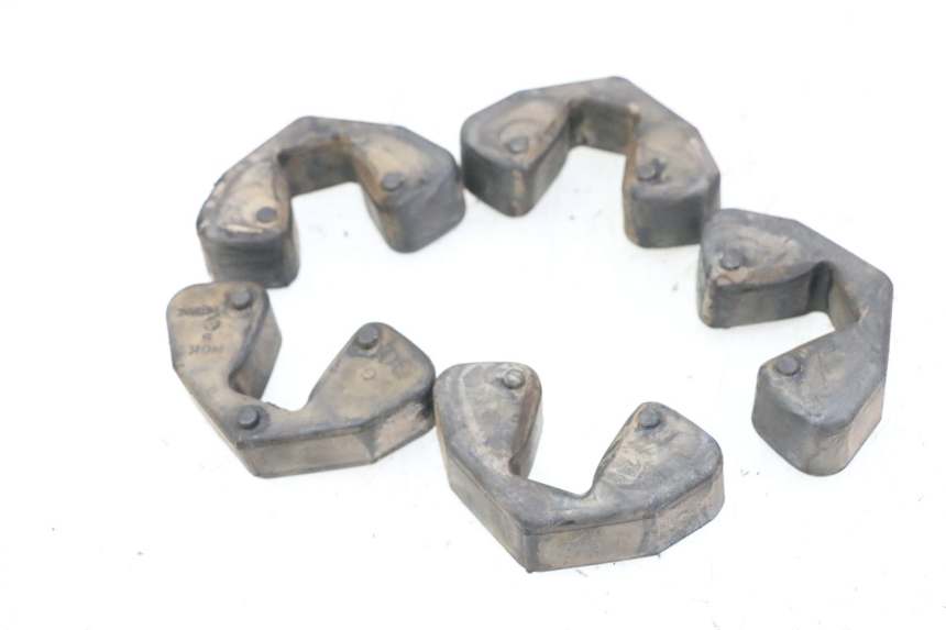 photo de KETTENRAD SILENTBLOCK SUZUKI GSR 750 (2011 - 2017) - Zoom estado de uso