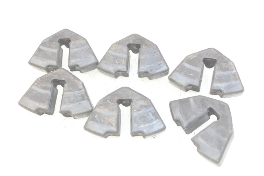 photo de SILENTBLOC CORONA SUZUKI GSX-F GSX  F 1100 (1988 - 1994) - Detalle de la pieza