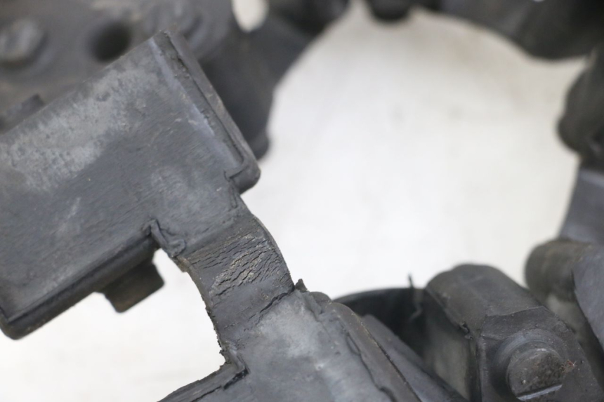 photo de SILENTBLOC CORONA TRIUMPH SPEED TRIPLE T301 900 (1994 - 1996) - Zoom estado de uso