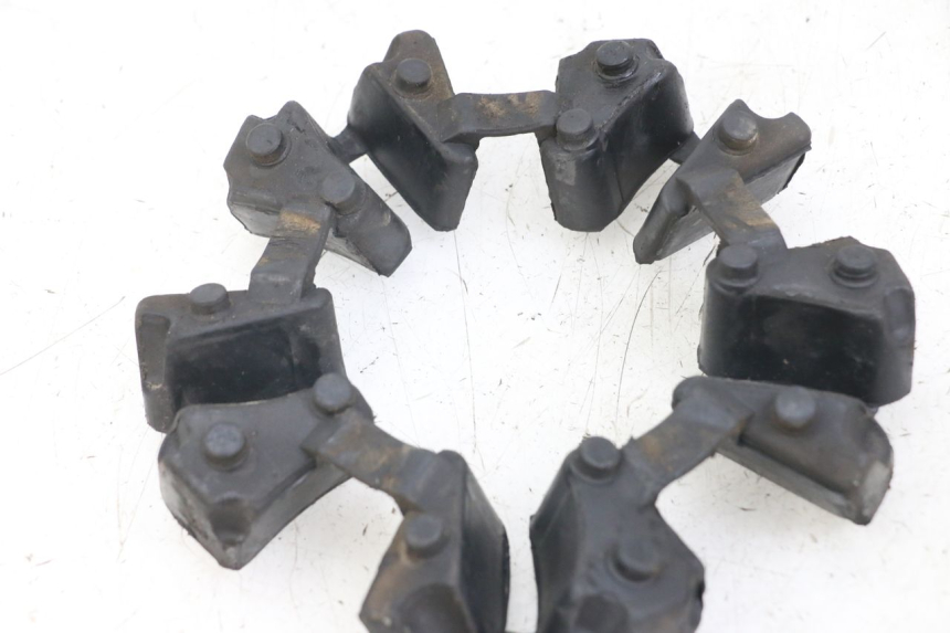 photo de SILENTBLOC CORONA TRIUMPH SPEED TRIPLE T301 900 (1994 - 1996) - Primer plano técnico