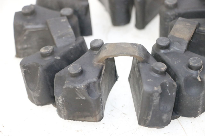 photo de KETTENRAD SILENTBLOCK TRIUMPH SPRINT 900 (1995 - 1998) - Otra perspectiva