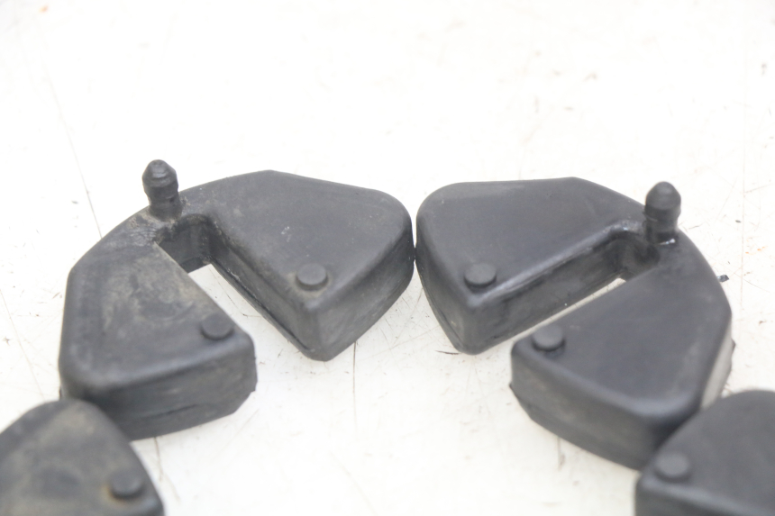 photo de SILENTBLOCK CORONA SUZUKI SV N 650 (1999 - 2002) - Detalle de la pieza