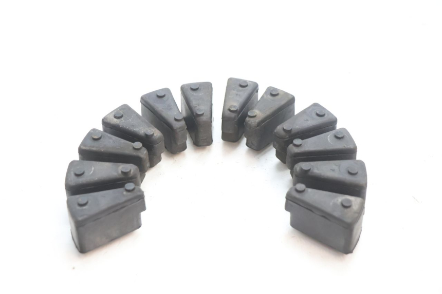 photo de KETTENRAD SILENTBLOCK YAMAHA YZF R GENESIS 750 (1993 - 1998) - Detalle de la pieza