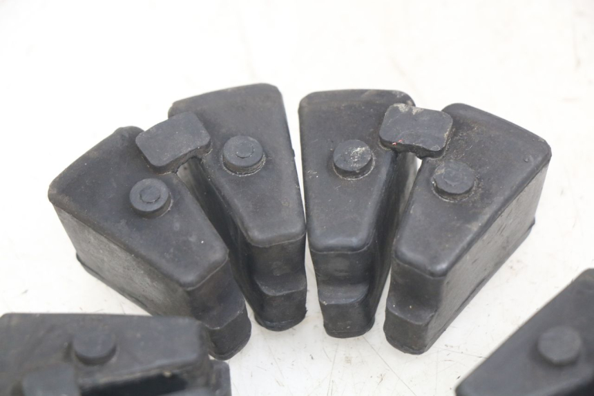 photo de SILENTBLOCK CORONA YAMAHA YZF R THUNDERCAT 600 (1996 - 2003) - Zoom estado de uso