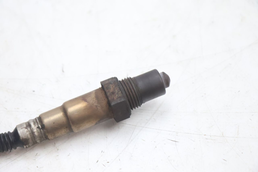 photo de SONDA LAMBDA GILERA GP 800 (2007 - 2013) - Primer plano técnico