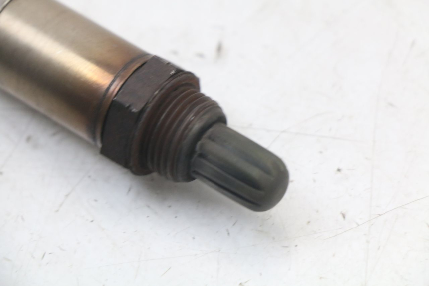 photo de SONDA LAMBDA PIAGGIO MP3 HPE 350 (2018 - 2020) - Primer plano técnico