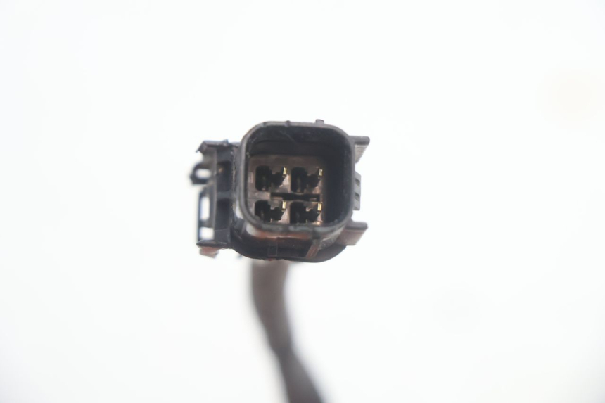 photo de SONDA LAMBDA PIAGGIO MP3 HPE 530 (2022 - 2026) - Primer plano técnico