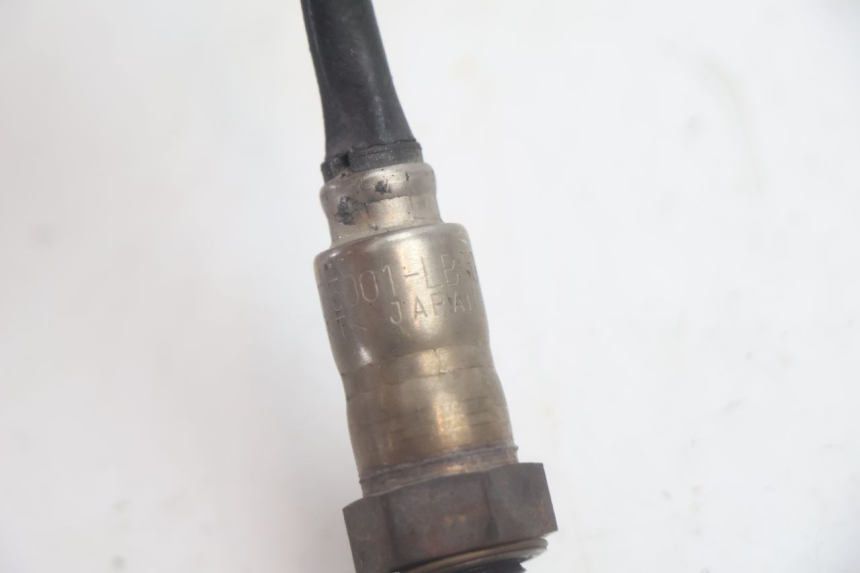 photo de SONDA LAMBDA PIAGGIO MP3 HPE 530 (2022 - 2026) - Detalles de los puntos de fijación