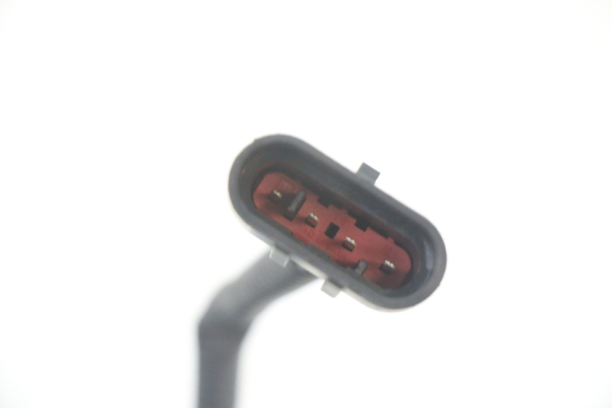 photo de SONDA LAMBDA PIAGGIO VESPA LX IE 125 (2010 - 2012) - Detalles de los puntos de fijación