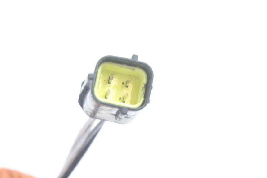 photo de SONDA LAMBDA PEUGEOT SATELIS 125 (2006 - 2009) - Primer plano técnico