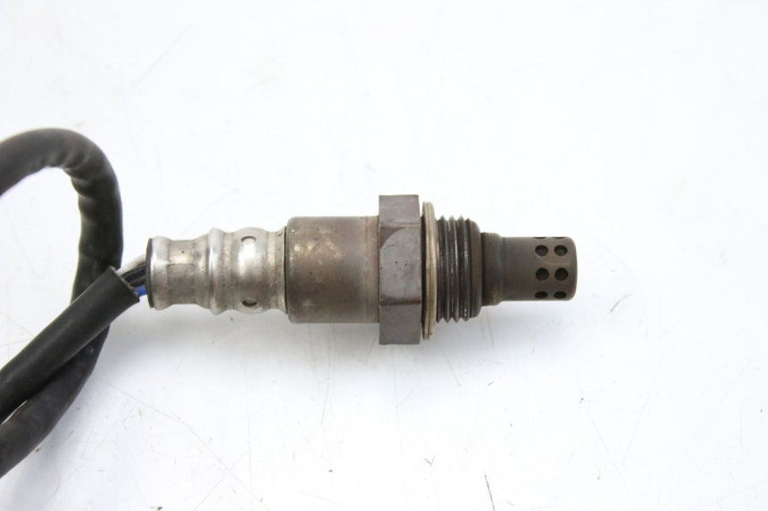 photo de SONDA LAMBDA YAMAHA XP T-MAX TMAX ABS 500 (2004 - 2007) - Primer plano técnico