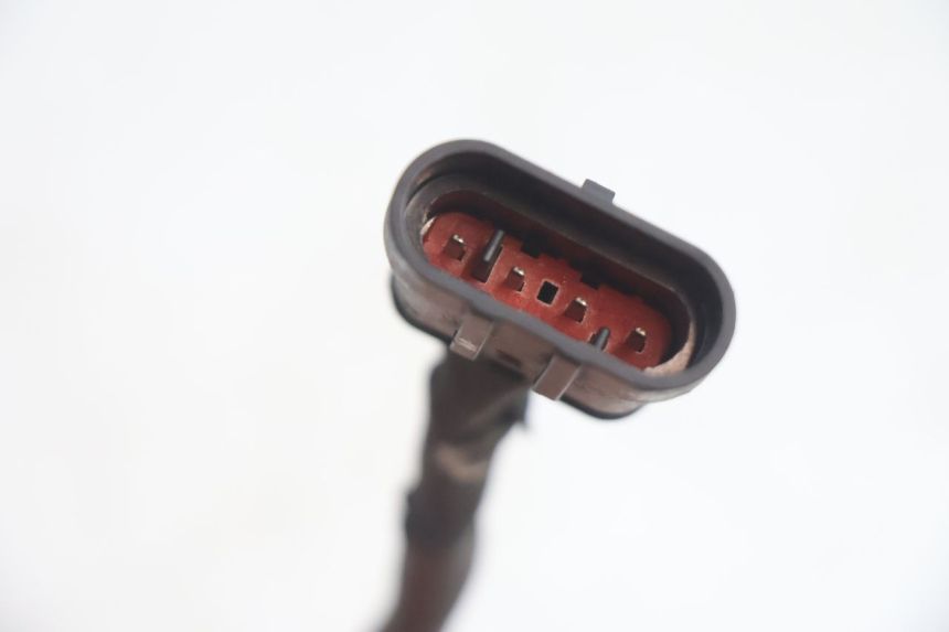 photo de SONDA LAMBDA PIAGGIO ZIP 4T 50 (2018 - 2020) - Primer plano técnico