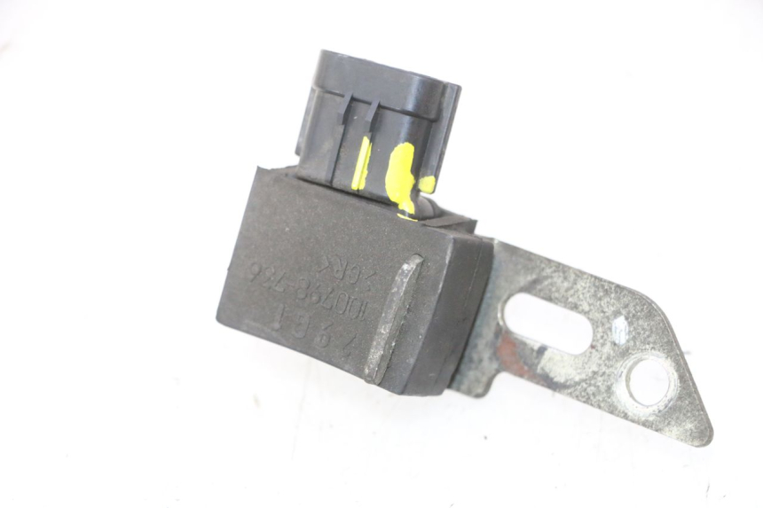 photo de SENSOR DE PRESIÓN DE AIRE SUZUKI BURGMAN 125 (2007 - 2014) - Vista principal