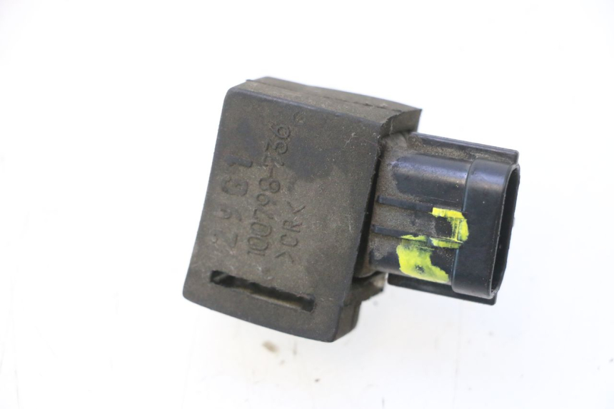 photo de SENSOR DE PRESIÓN DE AIRE SUZUKI BURGMAN 125 (2007 - 2014) - Otra perspectiva