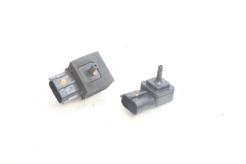 photo de SENSOR PRESION AIRE SUZUKI BURGMAN EXECUTIVE ABS 650 (2006 - 2012) - Vista principal