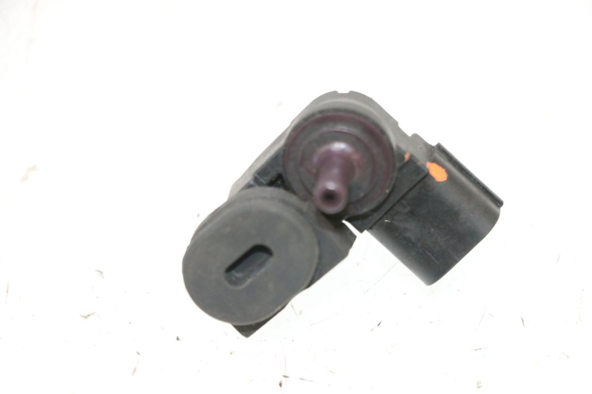 photo de SONDA DE PRESIÓN DE AIRE KAWASAKI ER-6 ER6 F ABS 650 (2012 - 2016) - Zoom estado de uso