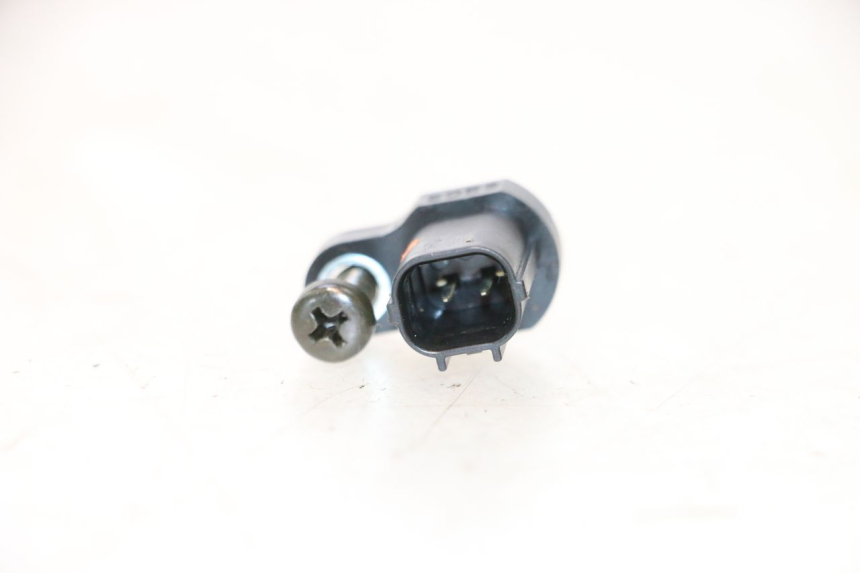 photo de SENSOR PRESION AIRE KAWASAKI ER-6 ER6 N 650 (2005 - 2009) - Zoom estado de uso