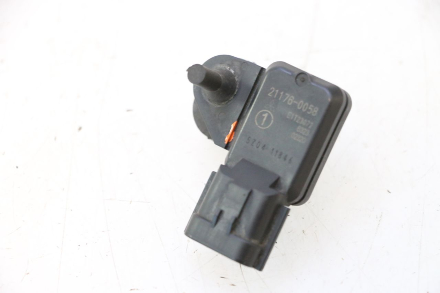 photo de SENSOR PRESION AIRE KAWASAKI ER-6 ER6 N 650 (2005 - 2009) - Vista principal