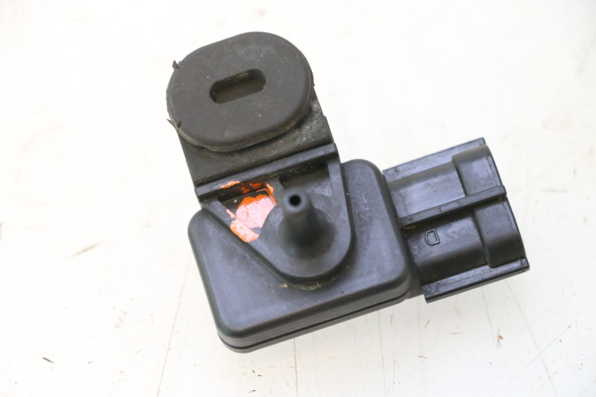 photo de SENSOR PRESION AIRE KAWASAKI ER-6 ER6 N 650 (2005 - 2009) - Detalle de la pieza
