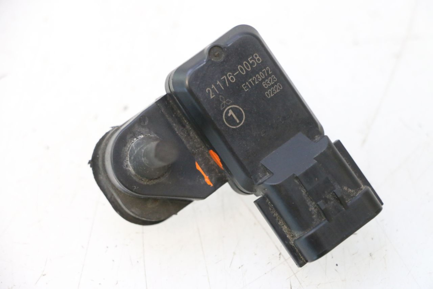 photo de SENSOR PRESION AIRE KAWASAKI ER-6 ER6 N 650 (2005 - 2009) - Otra perspectiva