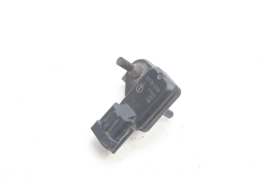 photo de SENSOR PRESION AIRE KAWASAKI ER-6 ER6 N 650 (2005 - 2009) - Otra perspectiva