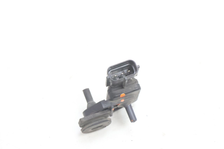 photo de SENSOR PRESION AIRE KAWASAKI ER-6 ER6 N 650 (2005 - 2009) - Primer plano técnico