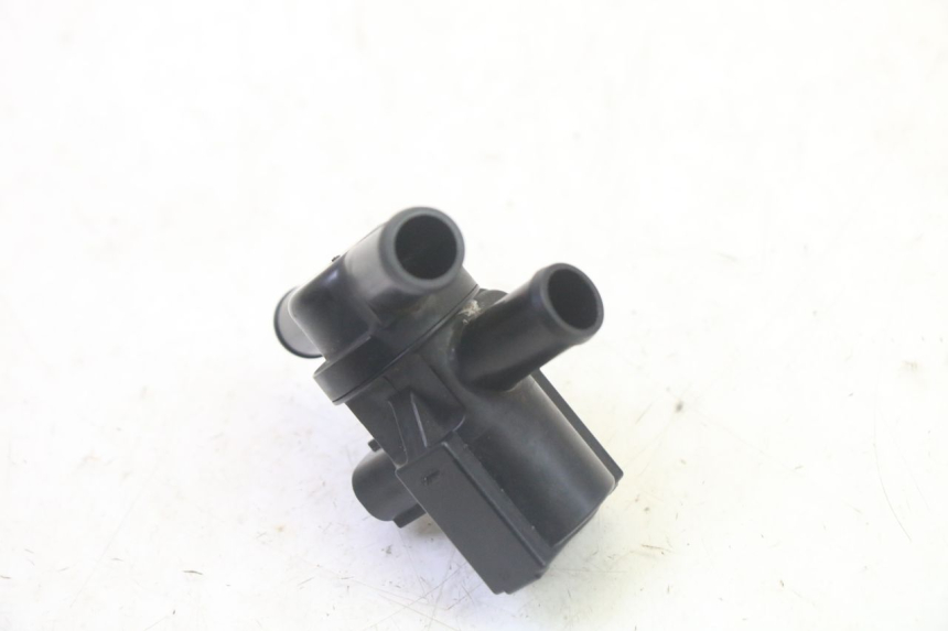 photo de SENSOR PRESION AIRE YAMAHA FZ6 N FAZER 600 (2004 - 2006) - Otra perspectiva