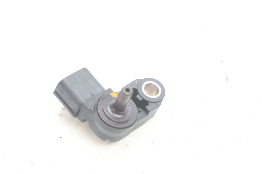 photo de SENSOR PRESION AIRE YAMAHA FZ8 800 (2010 - 2016) - Zoom estado de uso