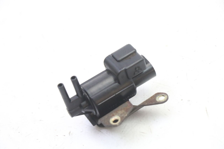 photo de SONDA DE PRESIÓN DE AIRE SUZUKI GS GSE 500 (2001 - 2003) - Detalle de la pieza