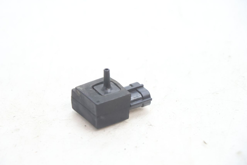 photo de SENSOR PRESION AIRE SUZUKI GSR 600 (2005 - 2012) - Detalle de la pieza