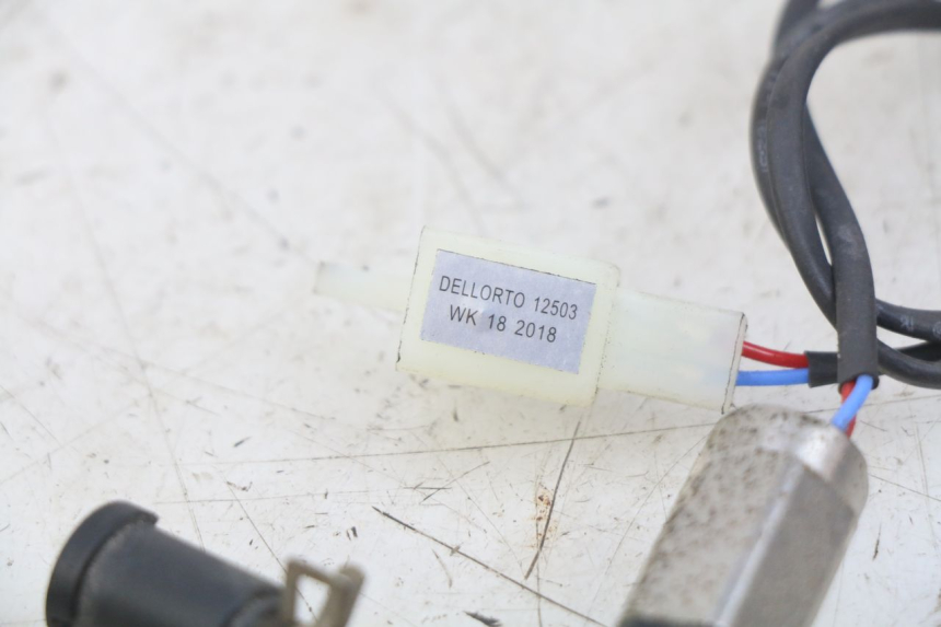 photo de SENSOR DE PRESIÓN DE AIRE EUROCKA GTR 50 (2007 - 2017) - Otra perspectiva