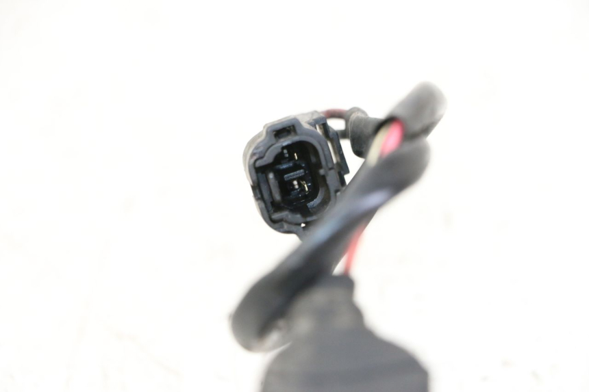 photo de SENSOR DE PRESIÓN DE AIRE HONDA PES PS I 125 (2006 - 2012) - Zoom estado de uso