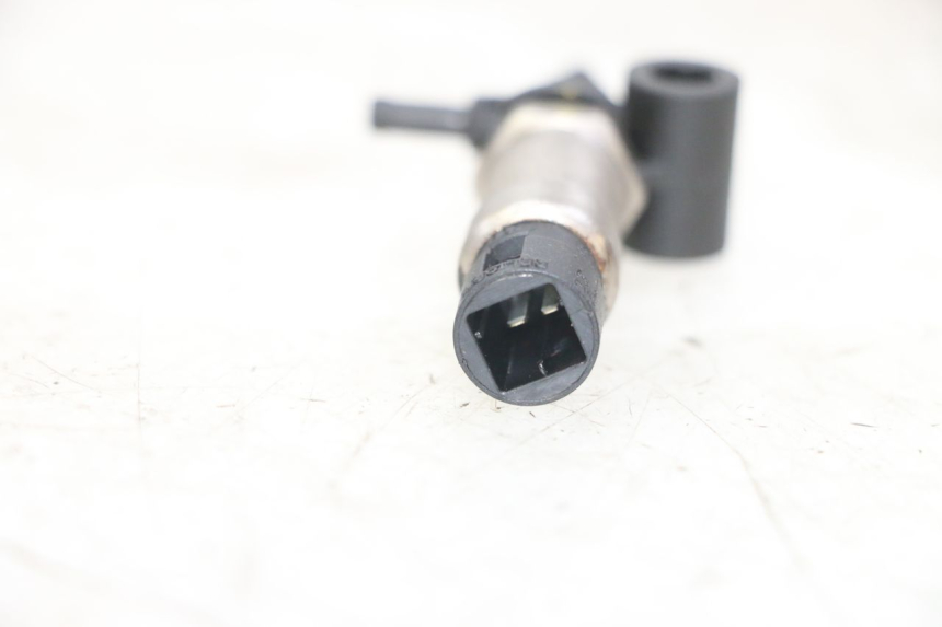 photo de SENSOR DE PRESIÓN DE AIRE PIAGGIO NEW TYPHOON 50 (2018 - 2021) - Zoom estado de uso